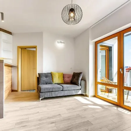 2 Bedroom Cozy In Appartement