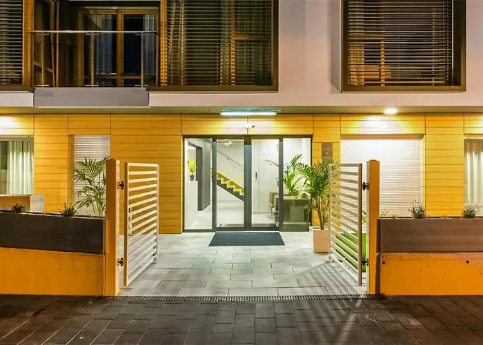 Apartament 2 Bedroom Gorgeous In *